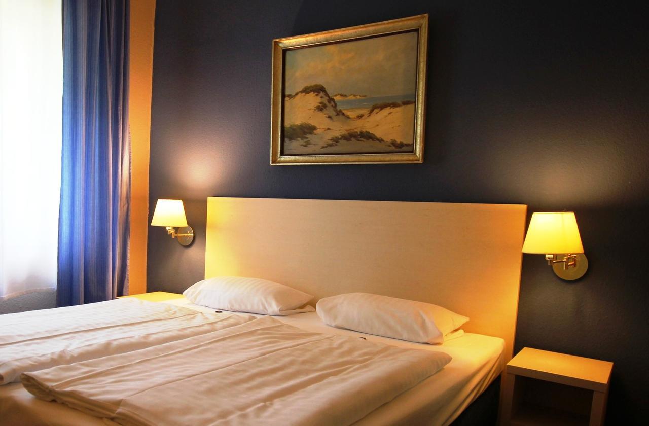 Hotel Pelikan 키칭겐 외부 사진